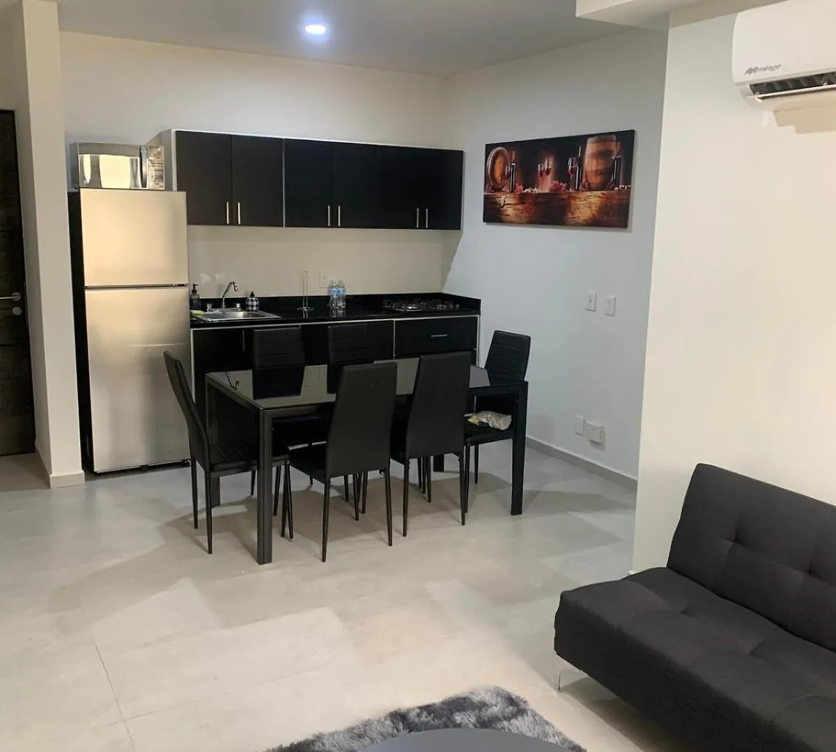 דירות Departamento En מזטלן