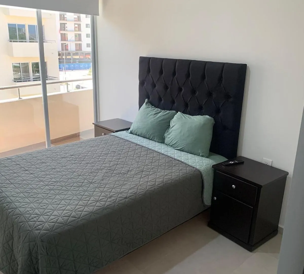 דירות Departamento En מזטלן